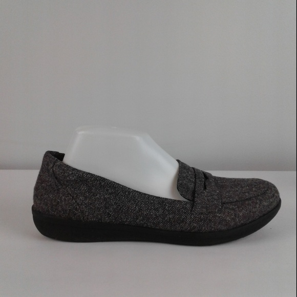 clarks women's ayla form loafer